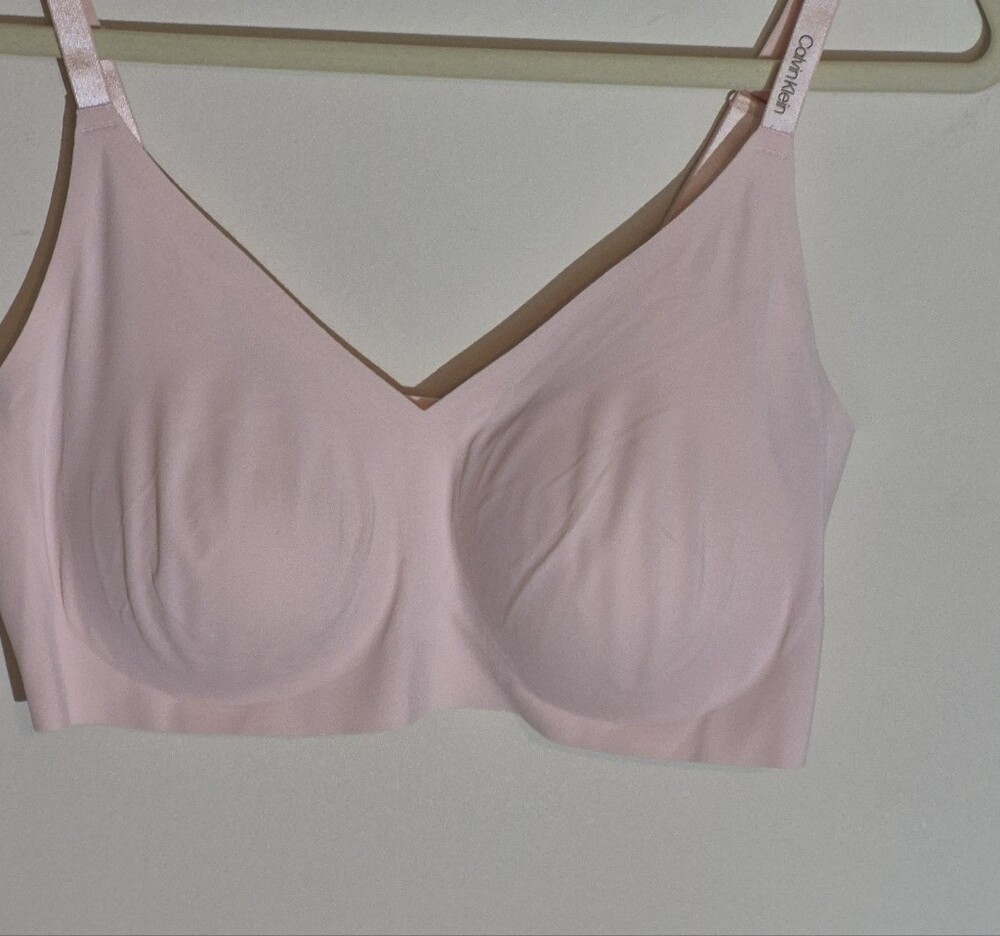 Calvin Klein Cream Wireless Bralette